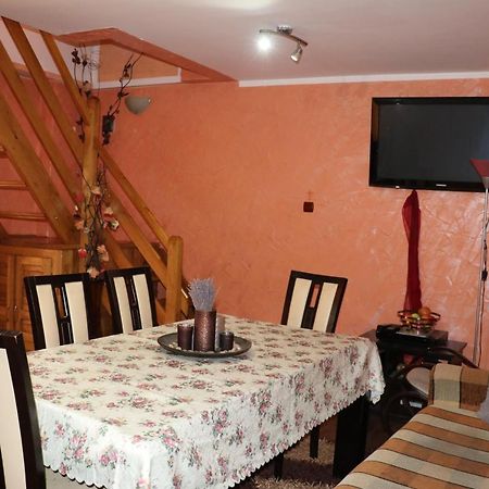 Făgăraş Amelia House酒店 外观 照片