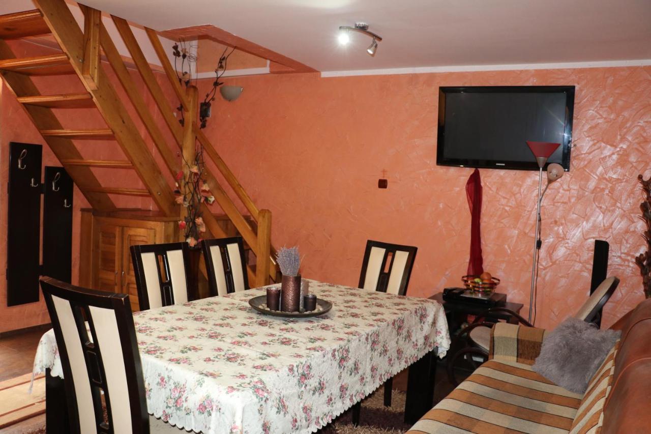 Făgăraş Amelia House酒店 外观 照片